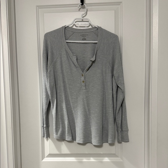American Eagle Outfitters Tops - AE Gray Waffle Knit Henley Pullover